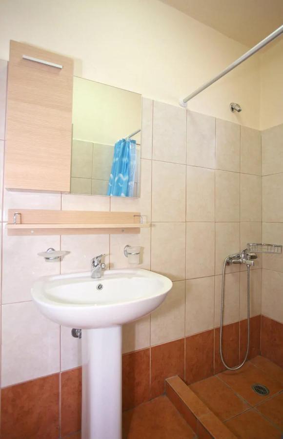 On The Beach Apartments Khora Sfakion Bagian luar foto