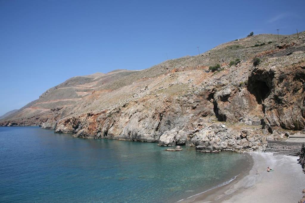 On The Beach Apartments Khora Sfakion Bagian luar foto